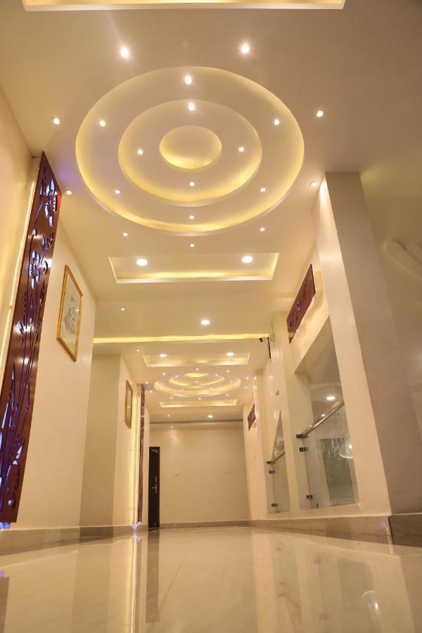 Hotel Shri Siddhivinayak Bina-Etawa Kültér fotó
